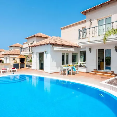 8 With Pool And Terrace Chayofa